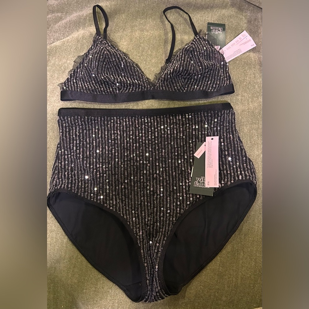NEW WILD FABLE SEQUIN TWO PIECE INTIMATES SET SMALL